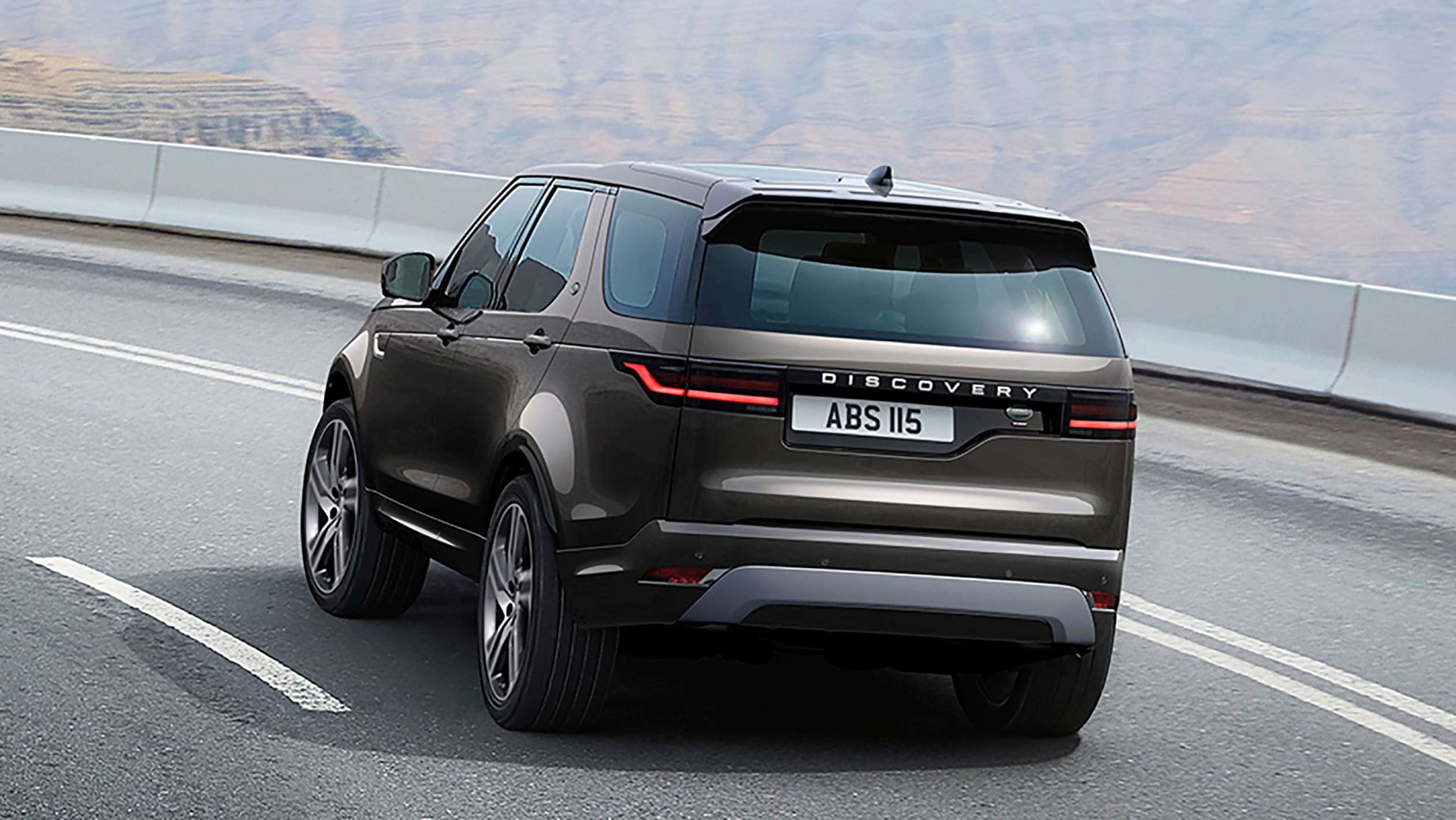New Land Rover Discovery - rear