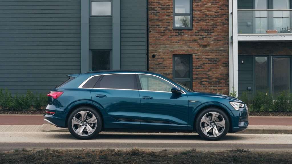 Audi e-tron 55 получает дополнительный запас хода благодаря обновлению программного обеспечения