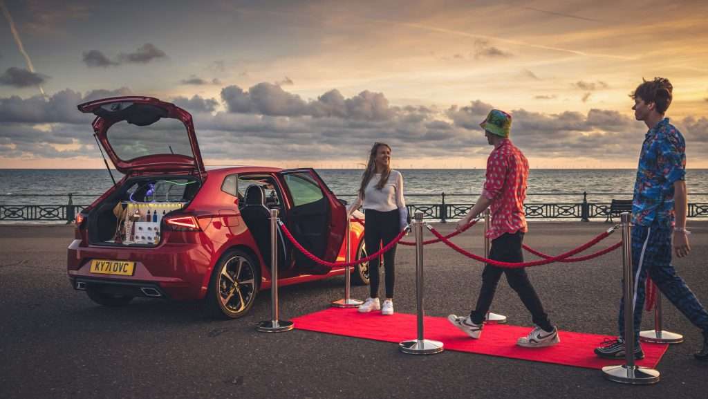 Новая концепция SEAT превращает люк Ibiza в ночной клуб размером с машину
