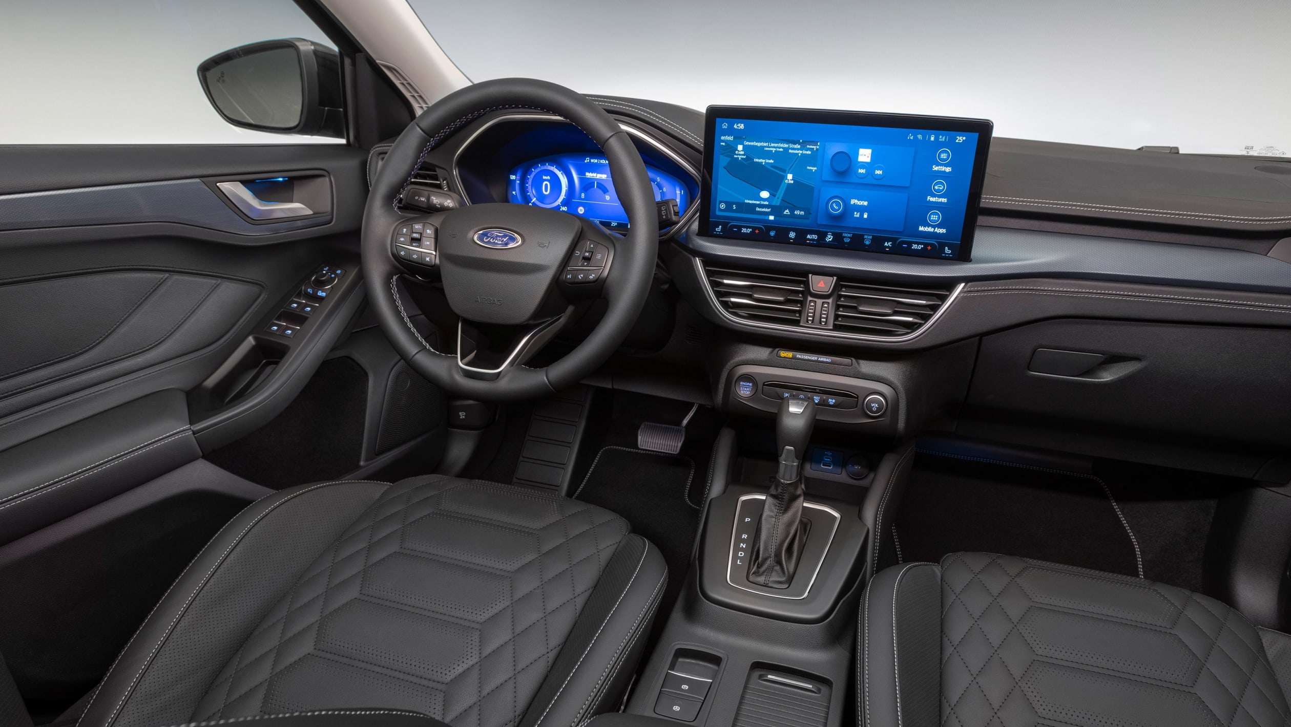 Ford Focus Active - dash