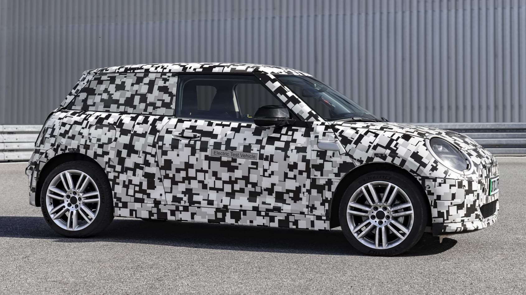 MINI Hatch - official spyshot 5