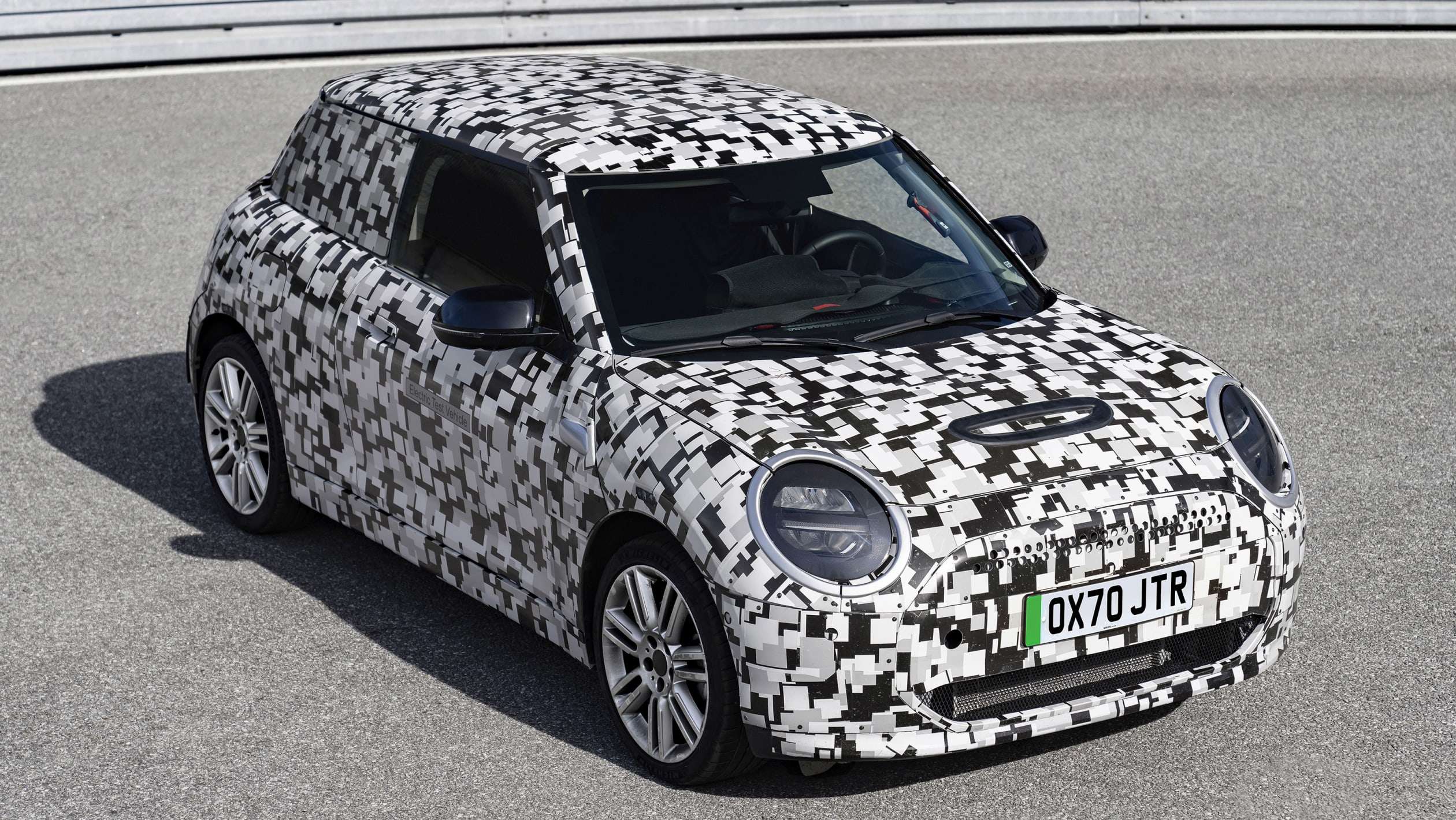 MINI Hatch - official spyshot 1