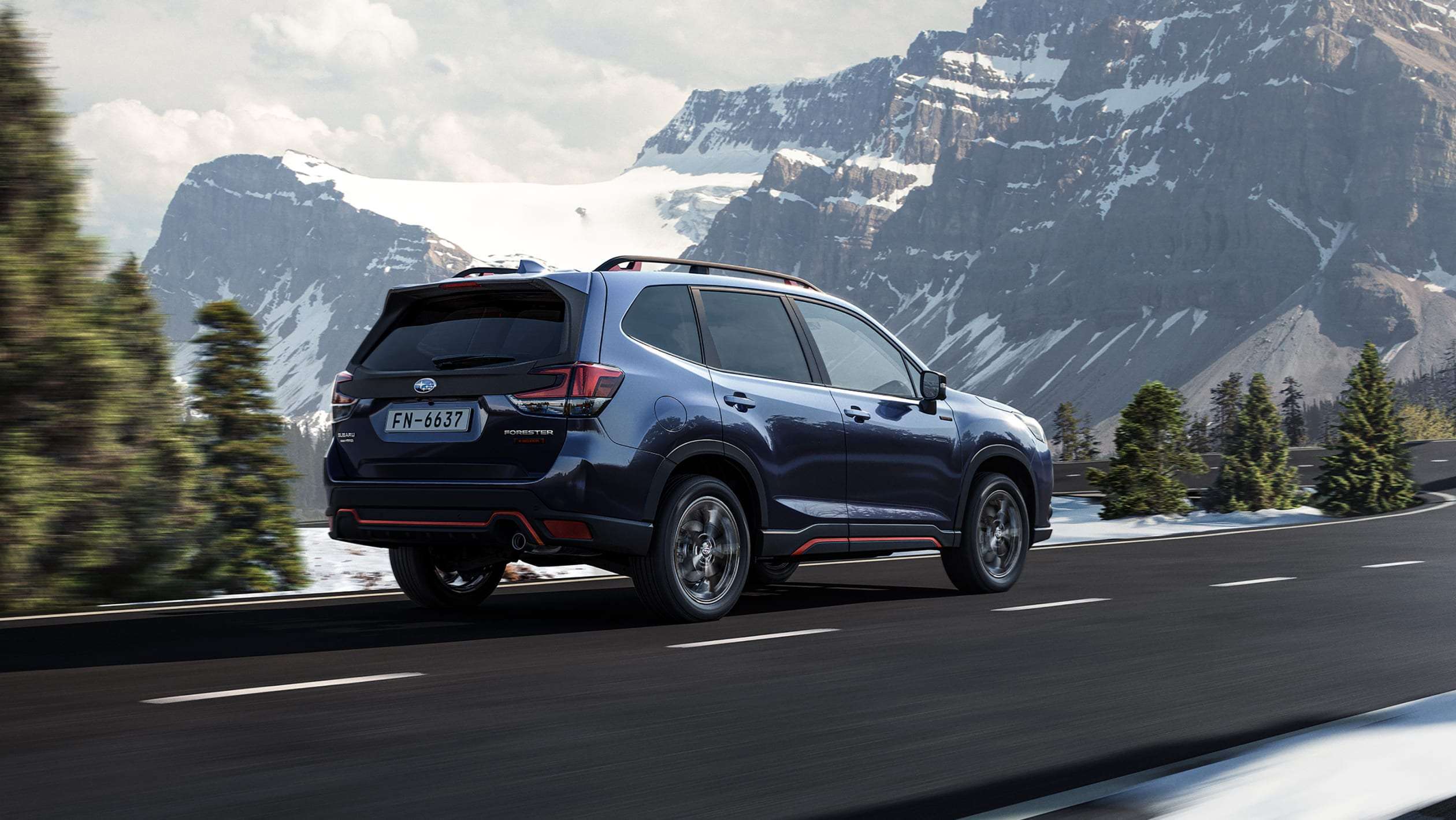 Subaru Forester e-Boxer - rear