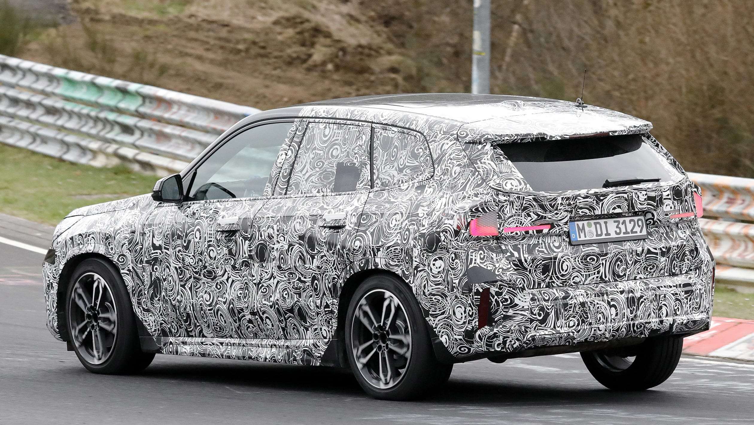 BMW X1 - spyshot 4