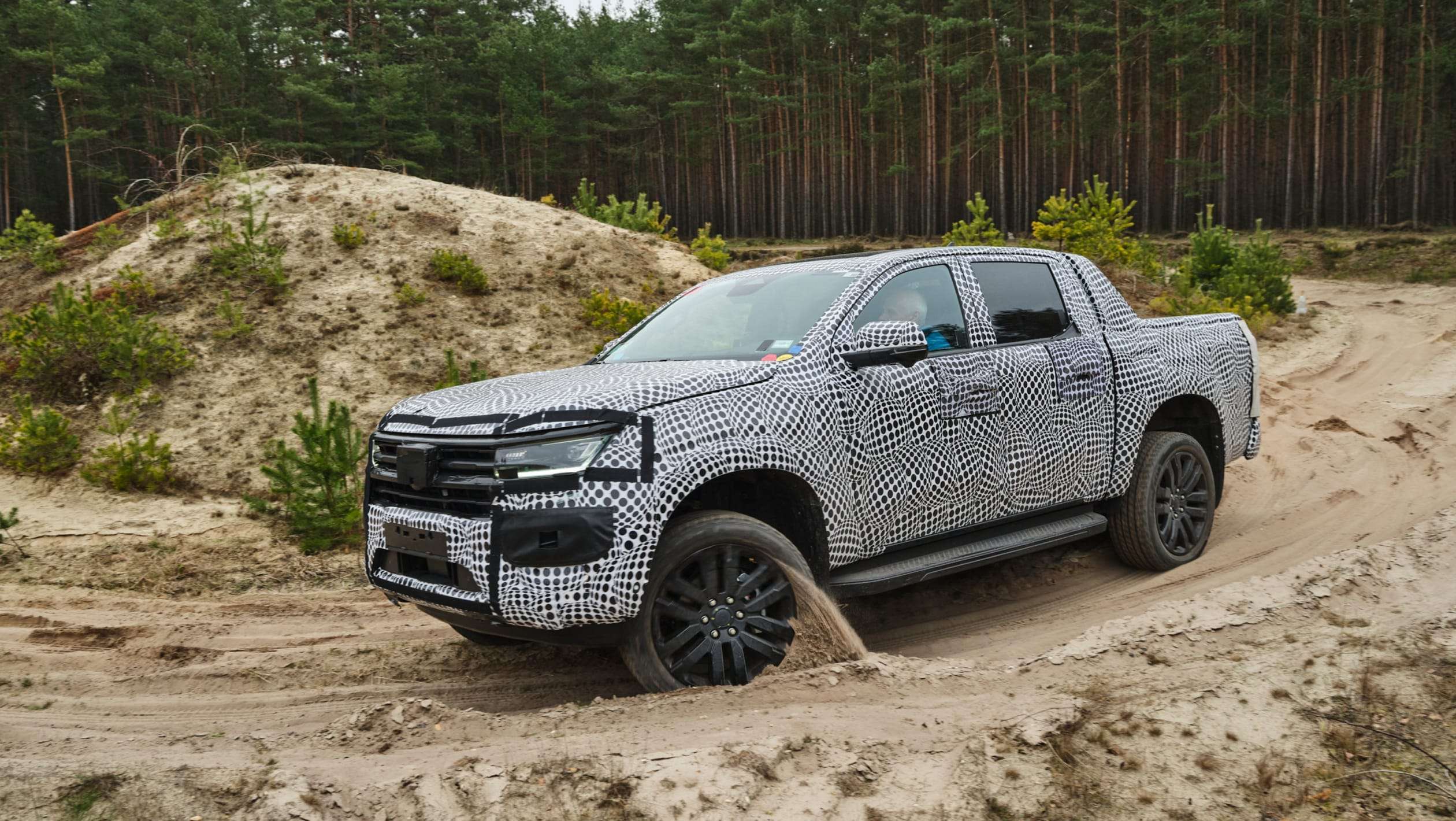 2022 VW Amarok prototype