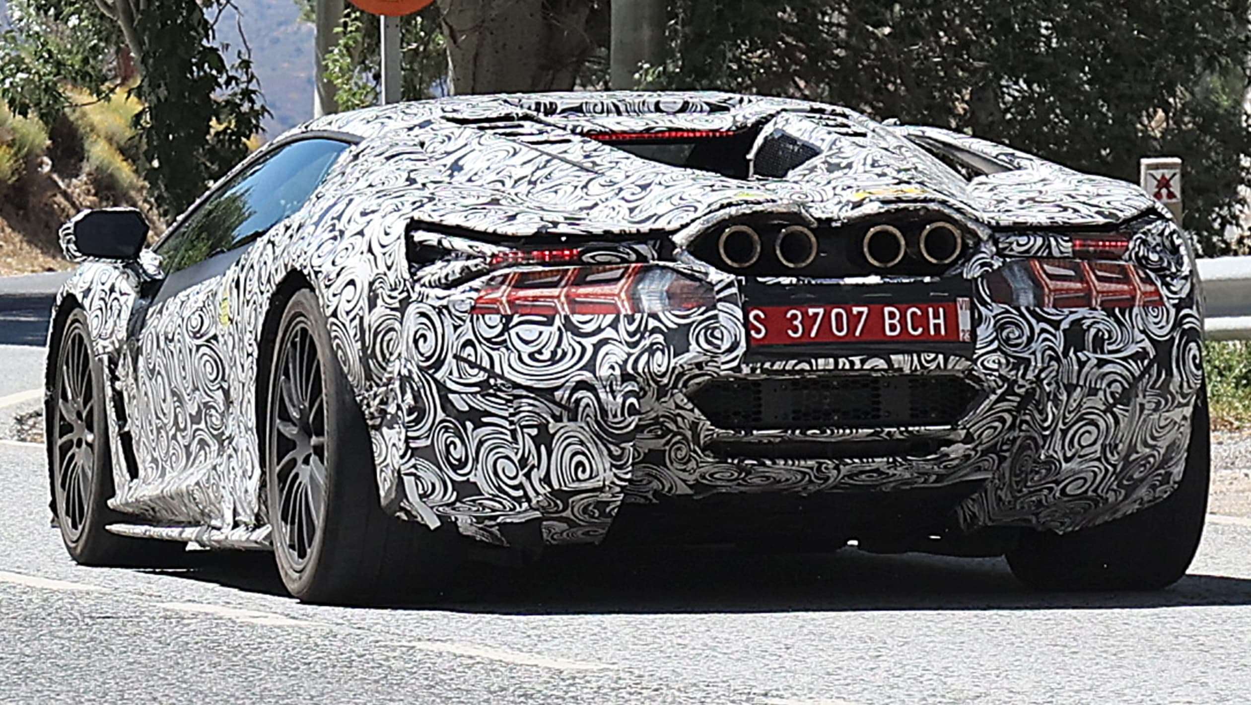 Lamborghini Aventador successor (July '22 spyshots) - rear n/s