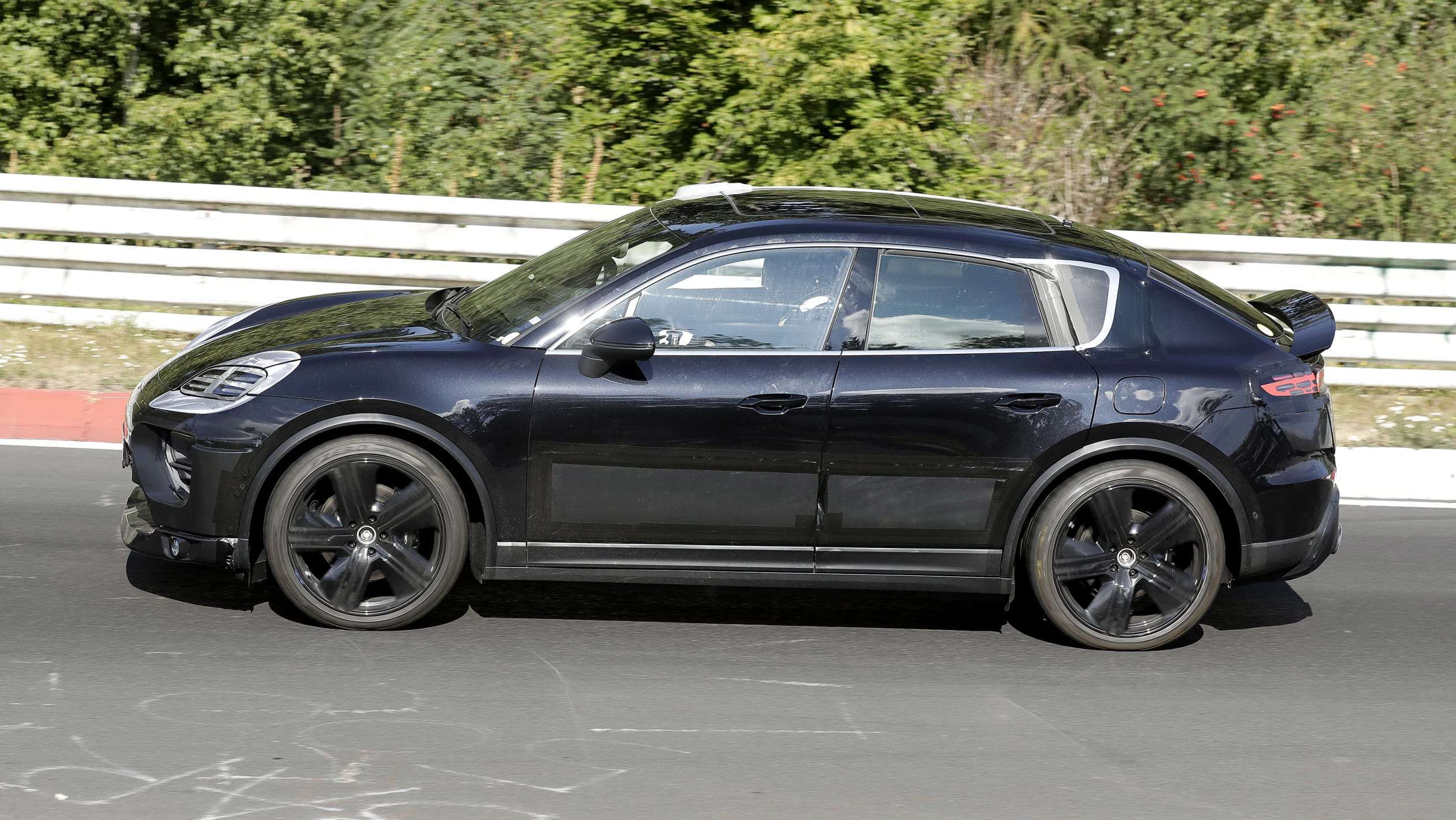 Porsche Macan EV Nurburgring test 4