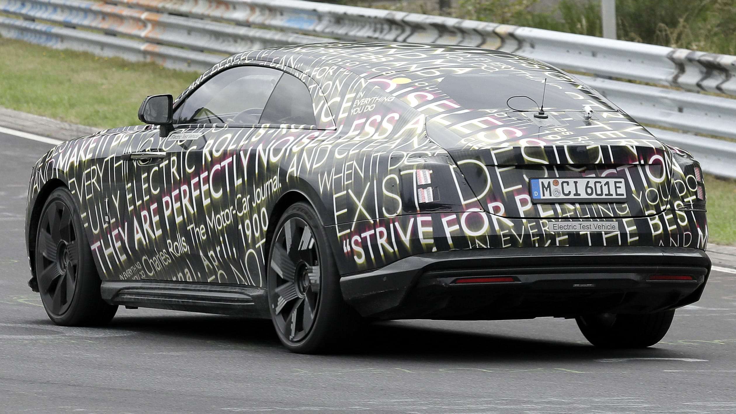 Rolls-Royce Spectre - rear angle