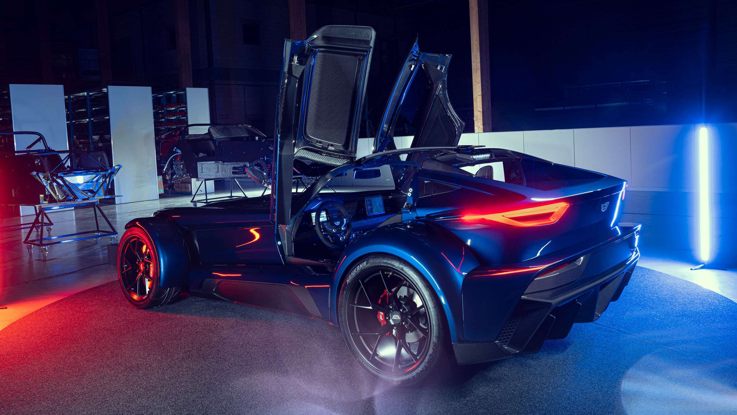 Donkervoort F22 - rear doors open