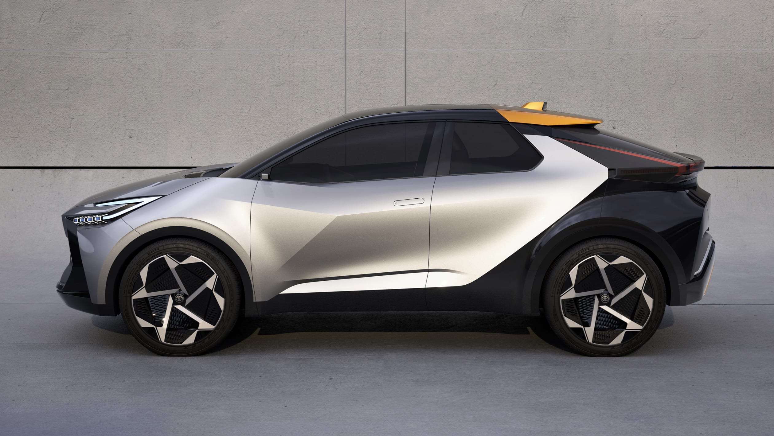 Toyota C-HR Prologue concept - side