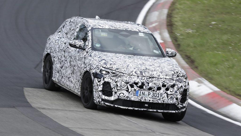 Новый Audi Q5 2023 года замечен в высокопроизводительном облике SQ5