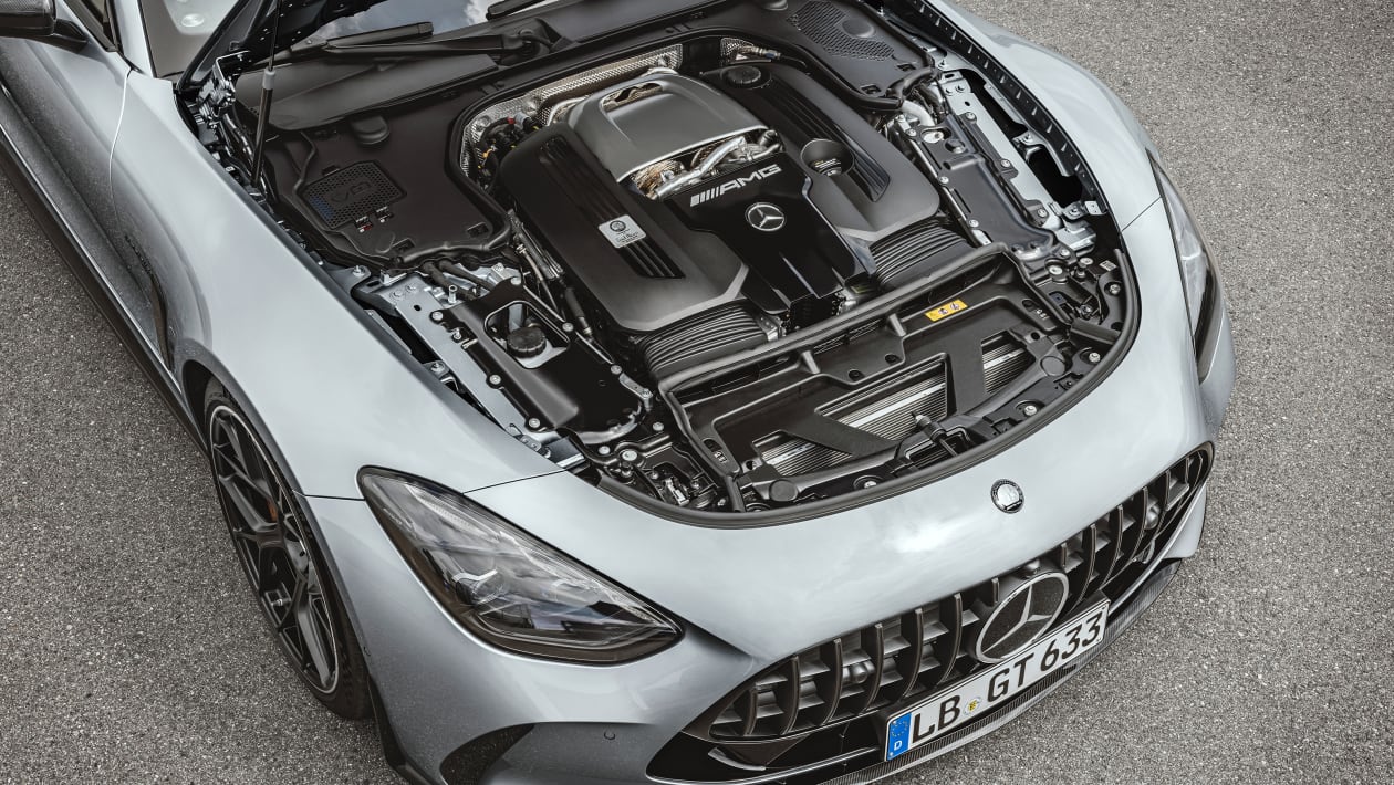 Mercedes-AMG GT — моторный отсек
