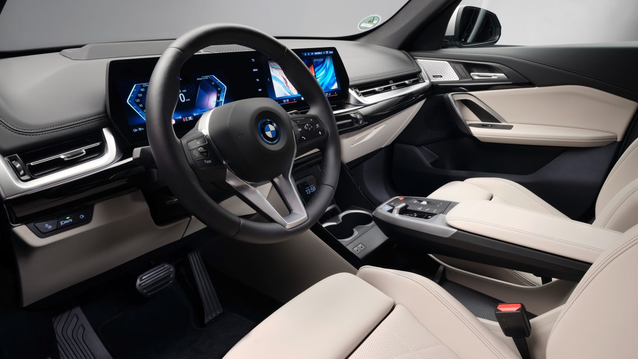 BMW iX1 eDrive20 - DashCoinboard