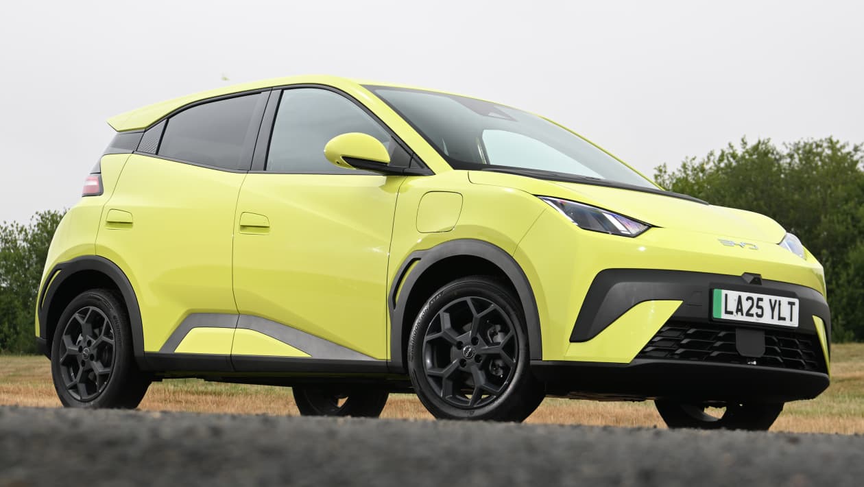 BYD Dolphin Surf - статический передний угол