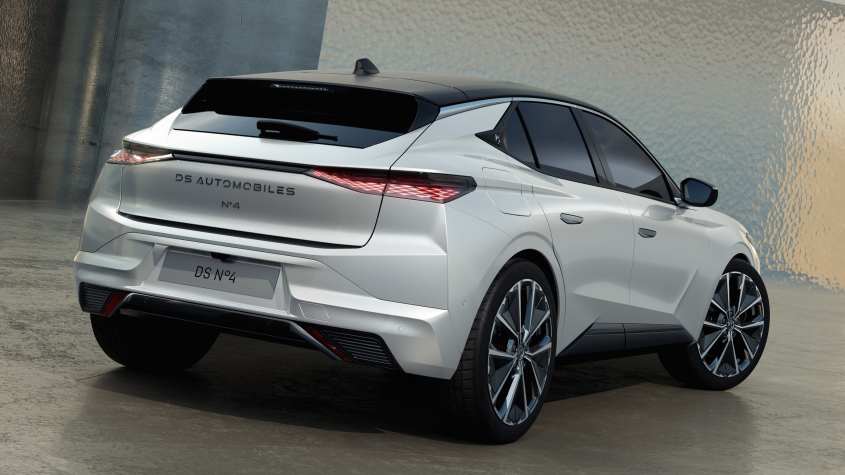 DS No4 PHEV - задняя сторона