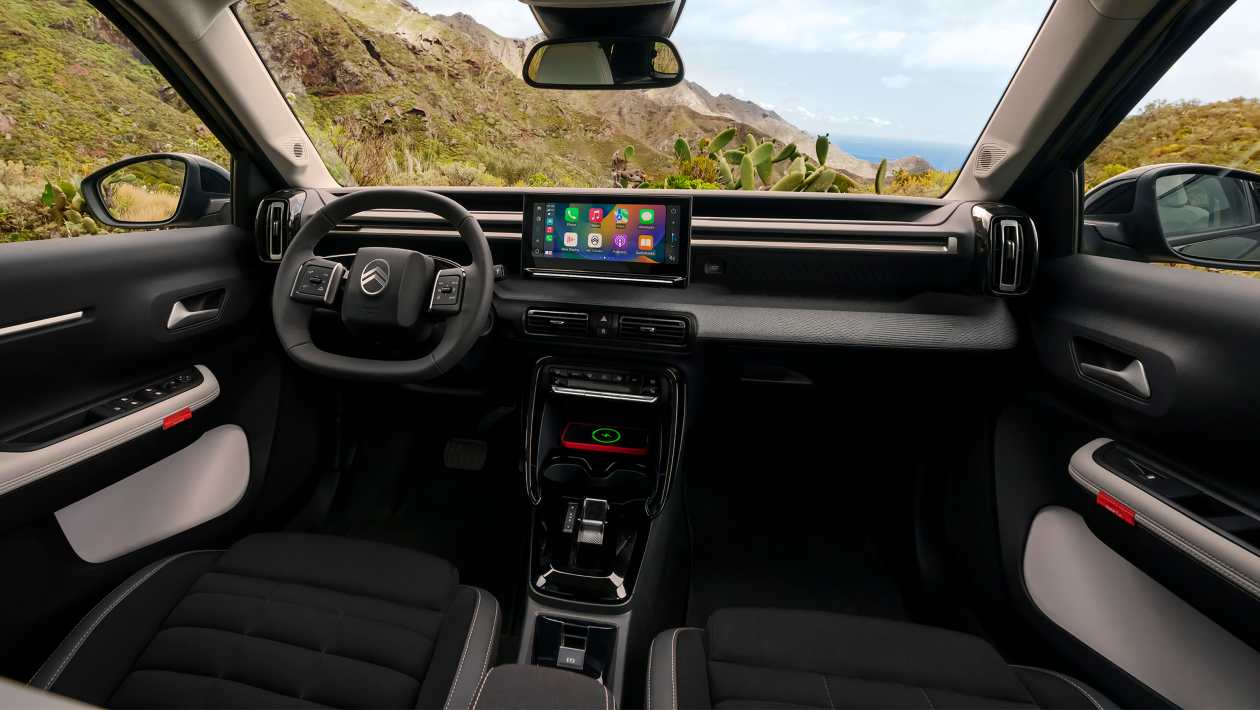 Citroen e-C3 Aircross Extended Range - обзор интерьера