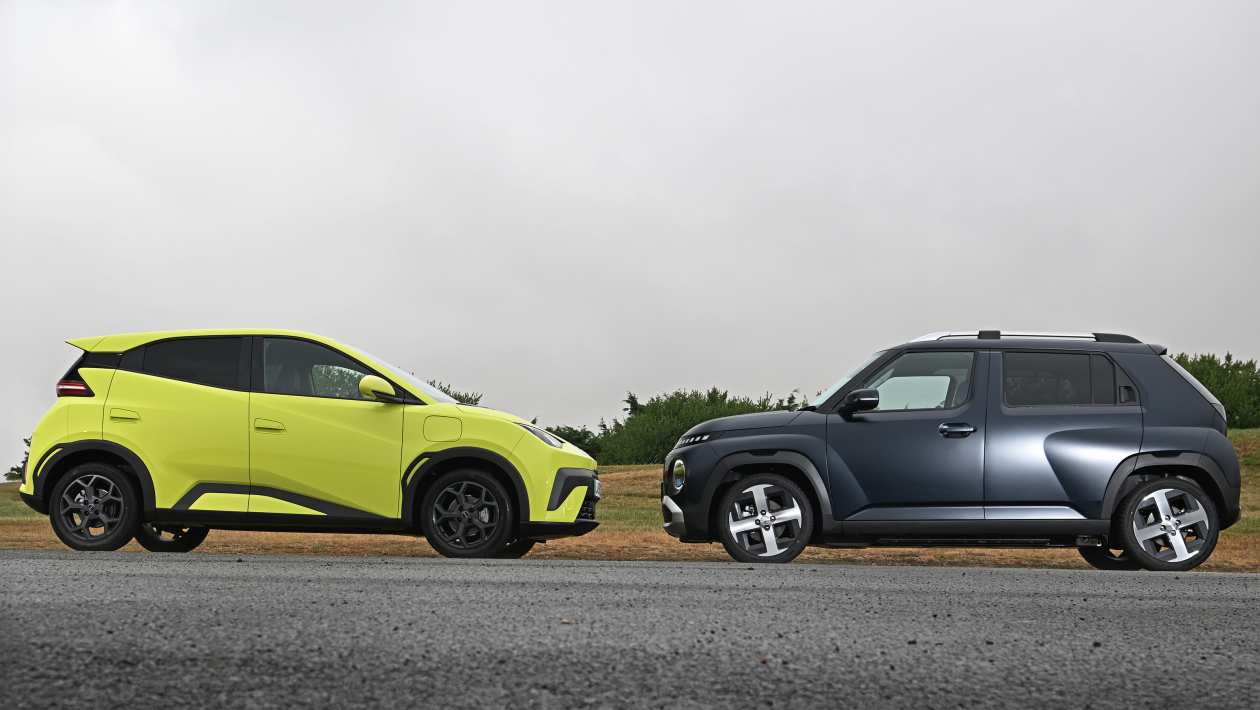 Hyundai Inster против BYD Dolphin Surf - лицом к лицу