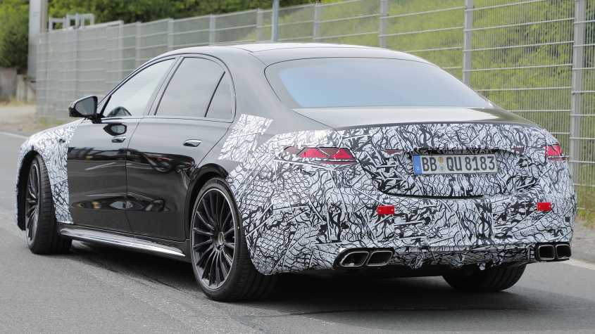 Mercedes-AMG S63 Лист лица - задняя 3/4