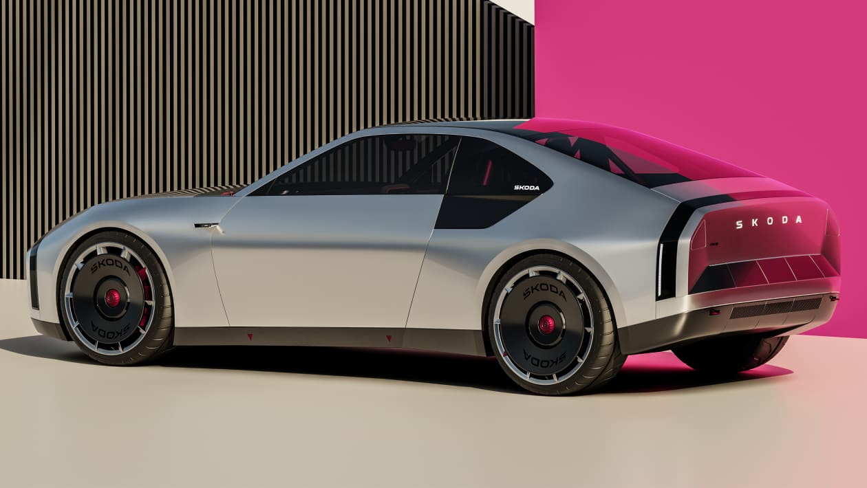 Концепт Skoda 110R - сзади под углом