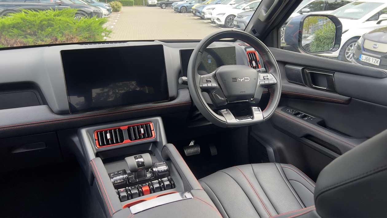 BYD Shark - интерьер