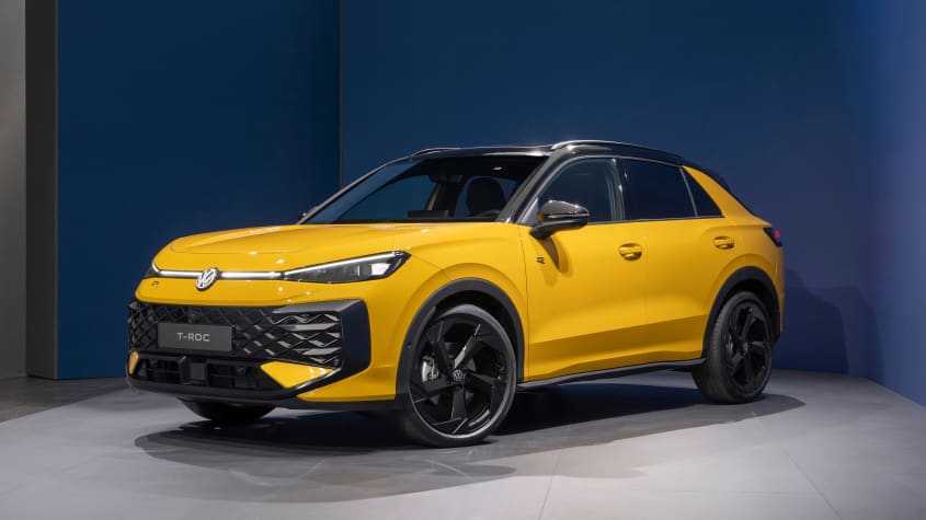 2025 Volkswagen T-Roc студия - спереди