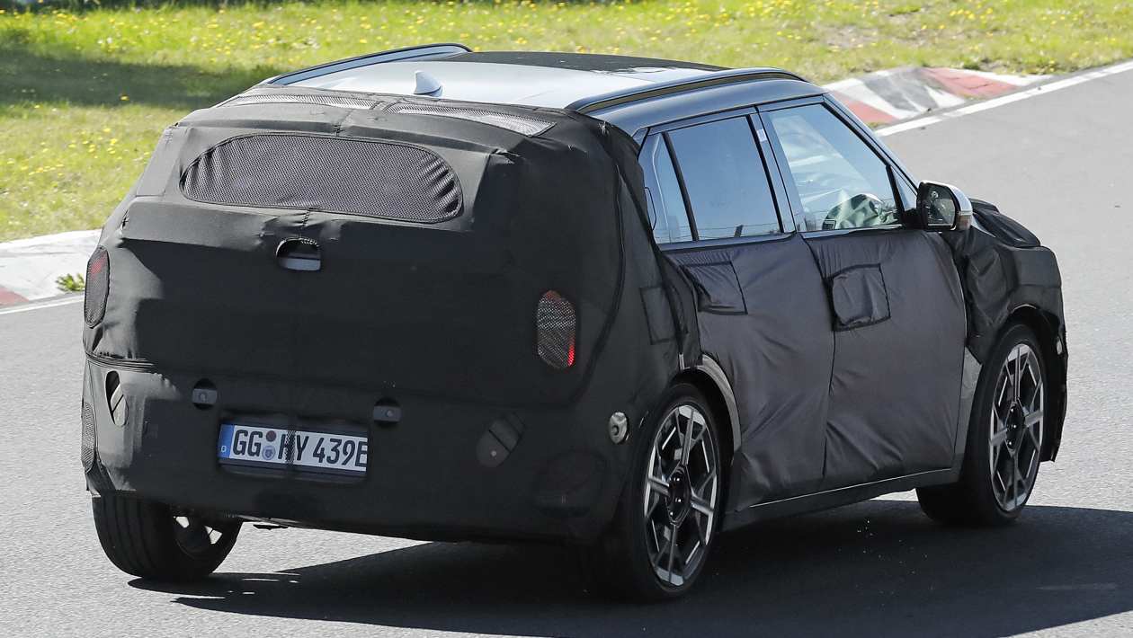 Kia EV3 GT - задняя 3/4