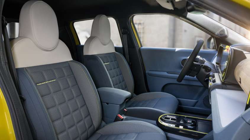 Fiat Grande Panda La Prima - передние сиденья