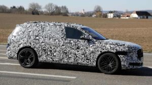 Новый Audi Q9 - сбоку.