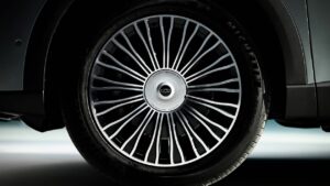 Chery Tiggo с 9-колесным колесом.