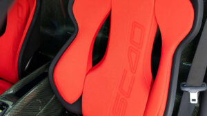 Ferrari SC40 - сиденье кресла.