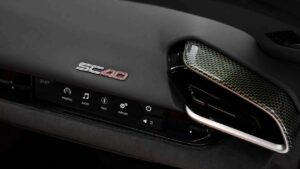 Ferrari SC40 - приборная панель.