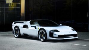 Ferrari SC40 - передняя часть - передняя.