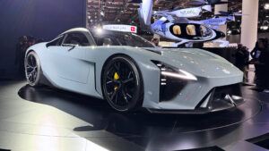 Lexus Sports Concept EV - передний 3/4 статический.