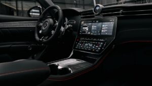 Maserati Grecale Folgore - приборная панель