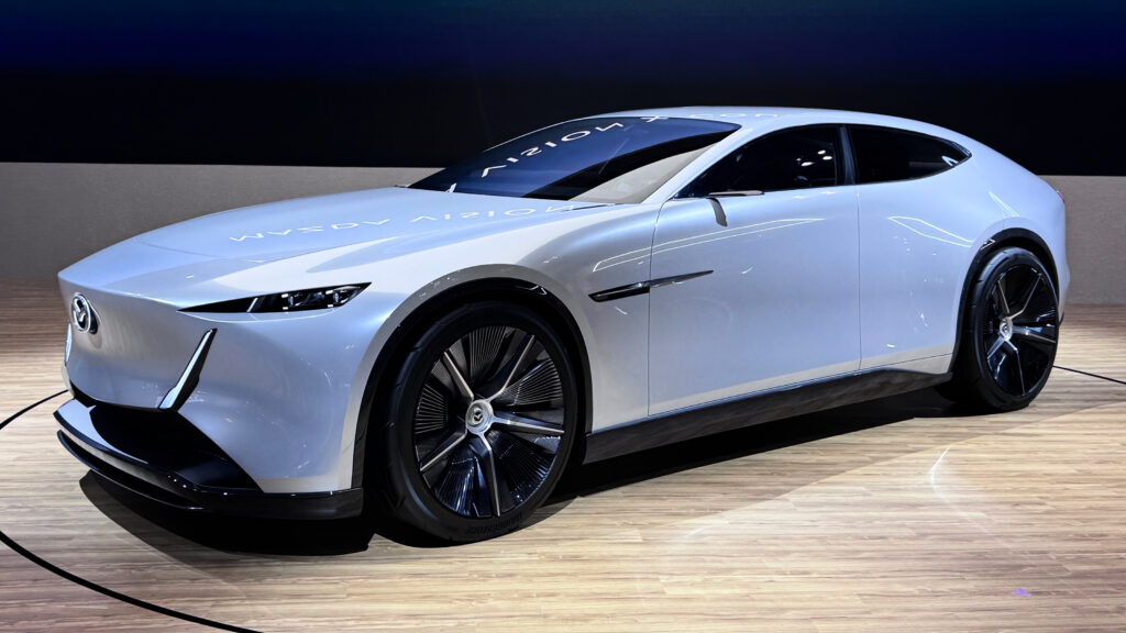 Концепция Mazda Vision X-Coupe является концепцией Mazda Vision.