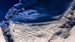 Мерседес Спринтер 'камень' - капот капота '