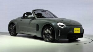 2025 Daihatsu Copen - передние 3/4 статические.