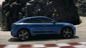 Porsche Macan Electric GTS - с боковым действием