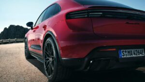 Porsche Macan Electric GTS - задняя деталь.