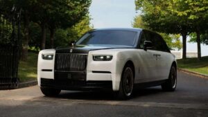 Rolls-Royce Phantom Centenary - передняя статика.