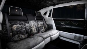 Rolls-Royce Phantom Centenary 2 (Столетие Рольс-Ройса Фантома 2) - автомобиль, выпускаемый компанией "Роллс-Ройс".