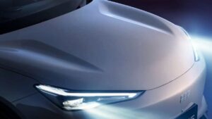 Geely EX5 - детали передней части.