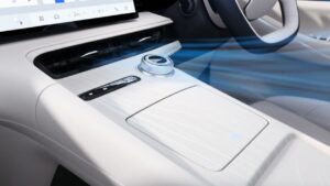 Geely EX5 - детали интерьера.