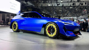 Subaru Performance-E STI - передние 3/4 статические.