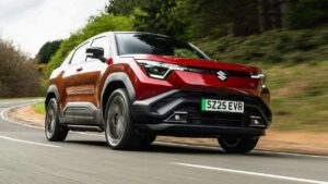 Suzuki e-Vitara - front cornering