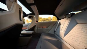 Toyota Corolla Concept - задние сиденья.