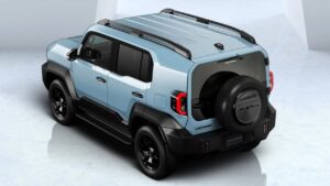 Toyota Land Cruiser FJ - над синим цветом.