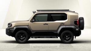 Toyota Land Cruiser FJ - с боковой стороны