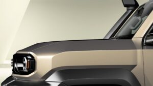 Toyota Land Cruiser FJ - детали передней части.