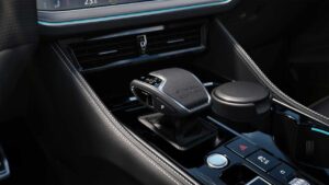 Volkswagen Touareg Final Edition - центральная консоль